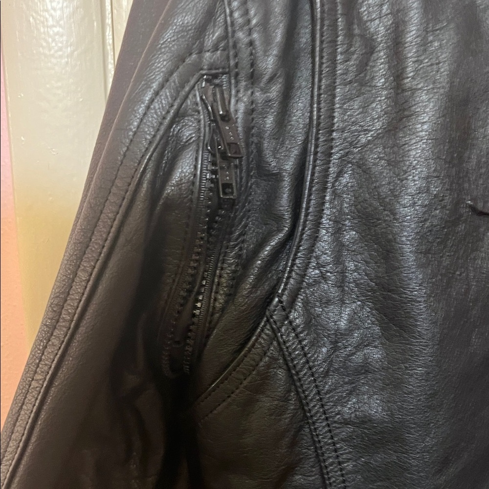 Harley-Davidson Black Leather Jacket - Picture 13 of 14